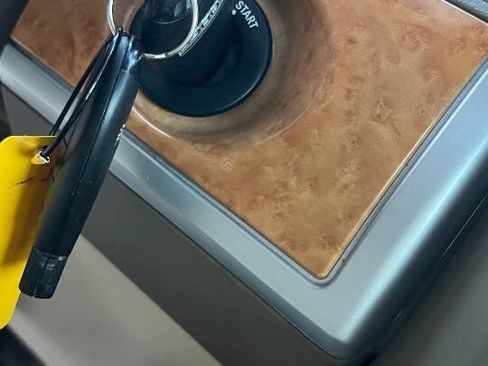 Used 2008 Chrysler Town & Country Limited w/ Trailer Tow Group image 15