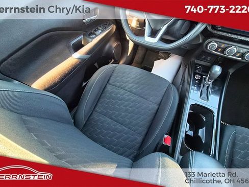 Used 2024 Nissan Kicks SV image 14