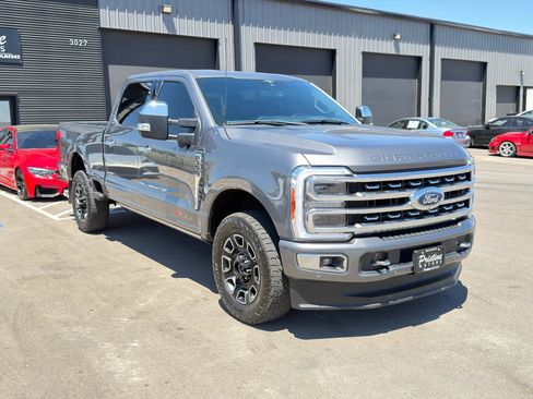 Used 2023 Ford F350 Platinum w/ FX4 Off-Road Package AWD/4WD image 2