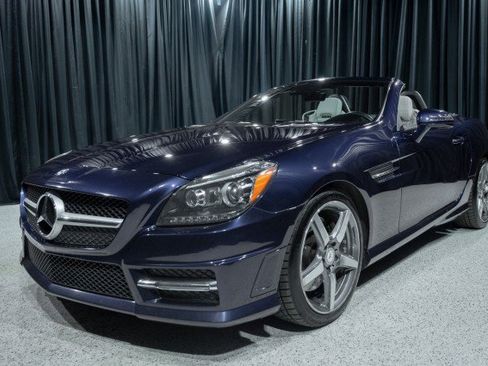 Certified 2015 Mercedes-Benz SLK 250 image 2