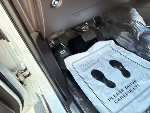 Used 2014 Jeep Grand Cherokee Summit AWD/4WD image 19