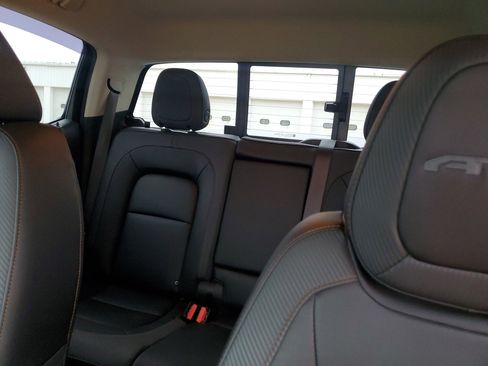 Used 2021 GMC Canyon AT4 w/ Driver Alert Package image 27