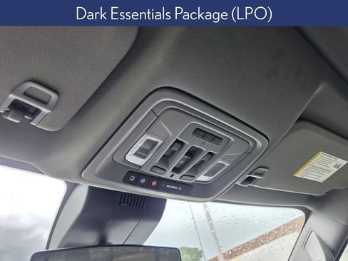 Used 2022 Chevrolet Silverado 1500 LT Trail Boss w/ LT Trail Boss Premium Package AWD/4WD image 6