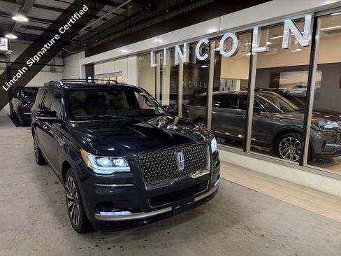 Certified 2022 Lincoln Navigator L Reserve image 4