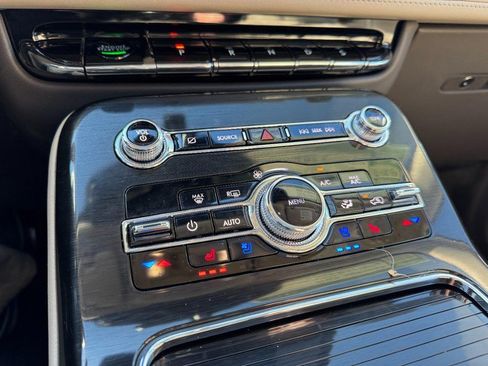 Certified 2023 Lincoln Nautilus Reserve w/ Equipment Group 201A image 15