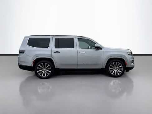 Used 2022 Jeep Grand Wagoneer Series II image 2