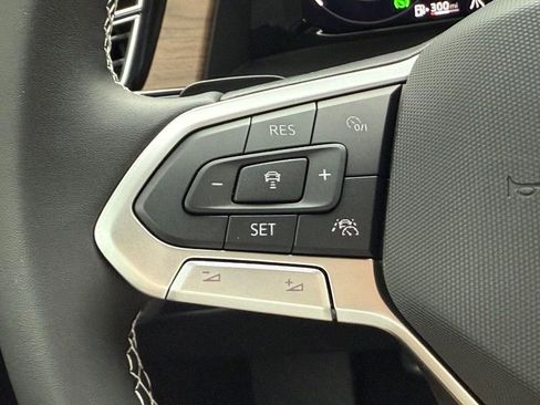 New 2026 Volkswagen Atlas SE image 12