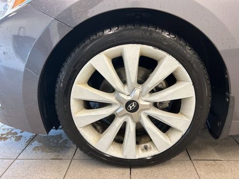 Used 2013 Hyundai Azera w/ Technology Pkg image 10