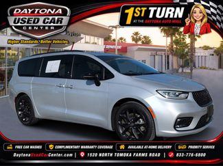 Used 2026 Chrysler Pacifica Limited w/ S Appearance Package FWD video 1