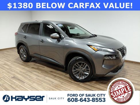 Used 2023 Nissan Rogue S image 1