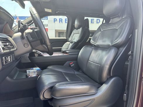 Used 2023 Lincoln Navigator L Reserve AWD/4WD image 16