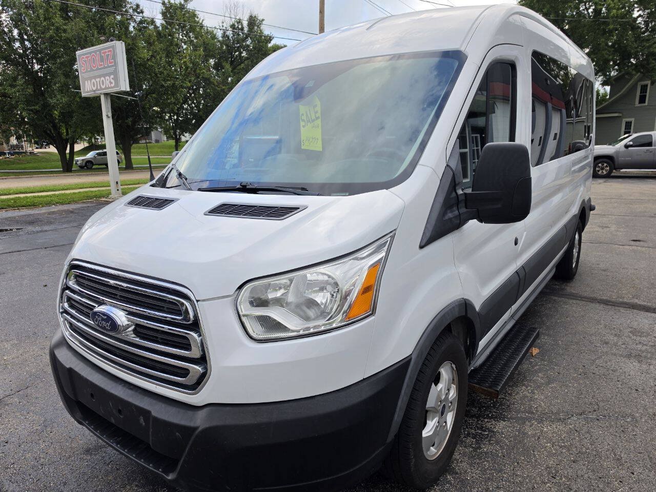 Used 2018 Ford Transit 350 XLT RWD image 5