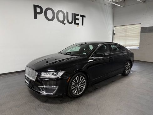 Used 2018 Lincoln MKZ Select w/ Technology Package FWD image 2
