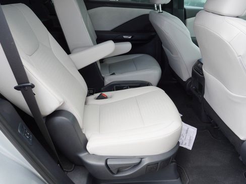 Used 2025 Lexus TX 350 AWD w/ Technology Package image 12