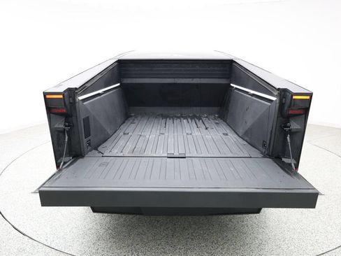 Used 2024 Tesla Cybertruck AWD Crew Cab image 26