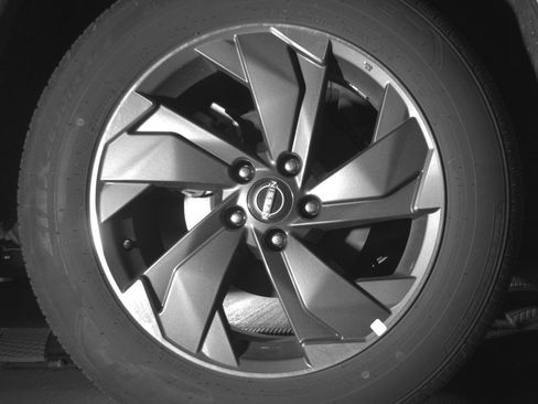 Used 2025 Nissan Rogue SV FWD image 15