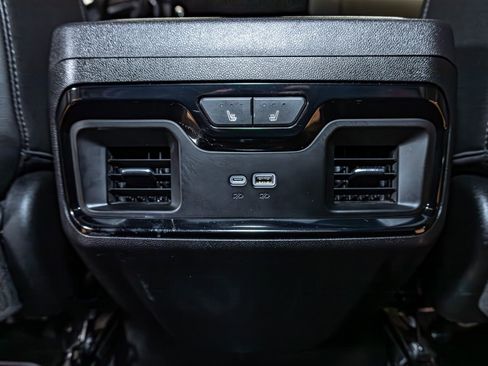 Used 2024 GMC Sierra 1500 AT4 w/ Technology Package image 24