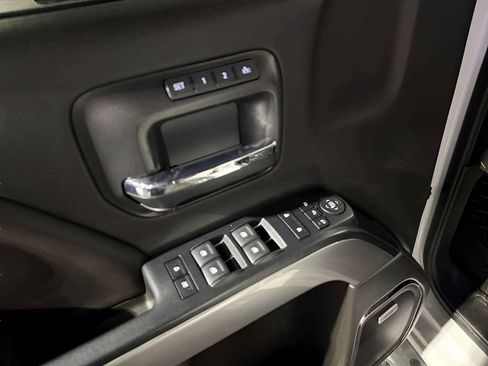 Used 2018 Chevrolet Silverado 3500 LTZ AWD/4WD image 21