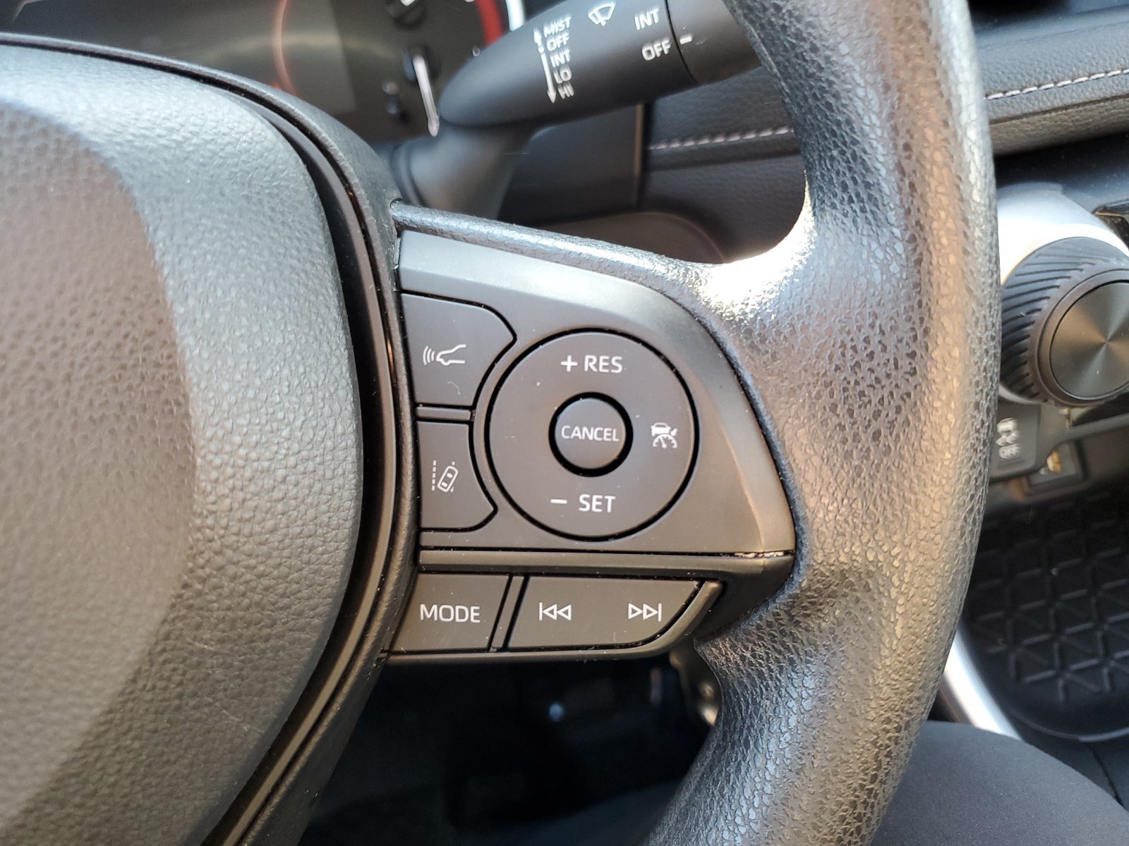 Certified 2024 Toyota RAV4 LE AWD/4WD image 22