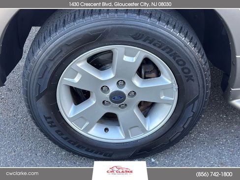 Used 2003 Ford Explorer Eddie Bauer image 27