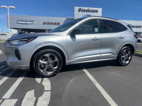 Used 2024 Ford Escape ST-Line image 1