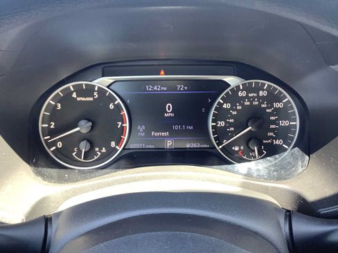 Used 2024 Nissan Altima 2.5 SV FWD image 20
