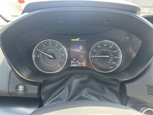 Used 2022 Subaru Crosstrek 2.5i Sport AWD/4WD image 17
