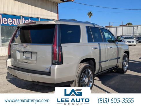 Used 2015 Cadillac Escalade Premium image 3