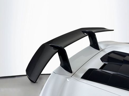 Used 2019 Lamborghini Huracan LP 580-2 RWD image 34
