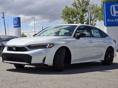 Used 2025 Honda Civic Sport image 5