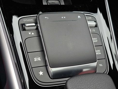 Certified 2023 Mercedes-Benz GLB 250 4MATIC image 20