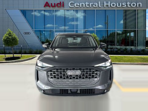 Used 2025 Audi Q5 Premium Plus w/ Premium Plus image 6