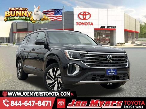 Used 2025 Volkswagen Atlas SE image 1