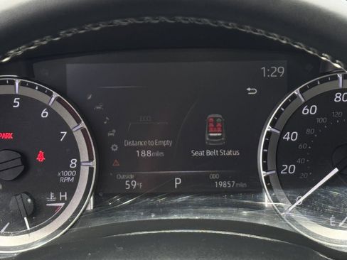 Used 2023 Toyota Highlander XLE image 16