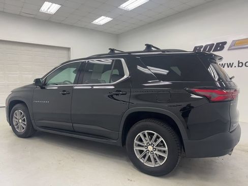 Used 2022 Chevrolet Traverse LT w/ LPO, 'HIT The Road' Package AWD/4WD image 7