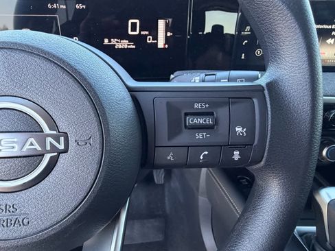 Certified 2025 Nissan Kicks SV image 30