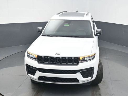 New 2026 Jeep Grand Cherokee L Limited image 40