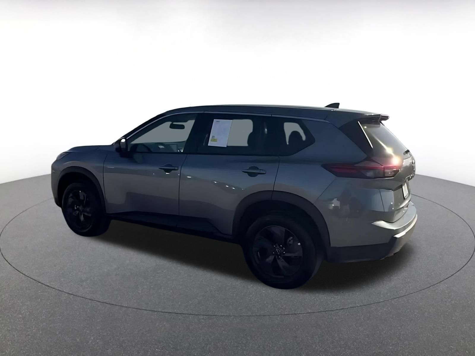 Used 2026 Nissan Rogue SV AWD/4WD image 9
