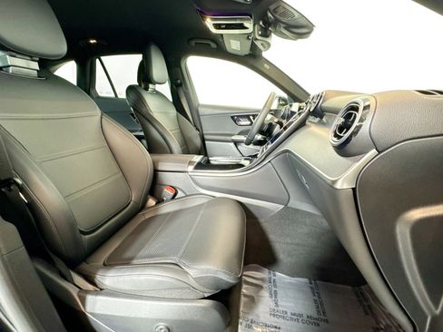 Certified 2025 Mercedes-Benz GLC 300 image 26