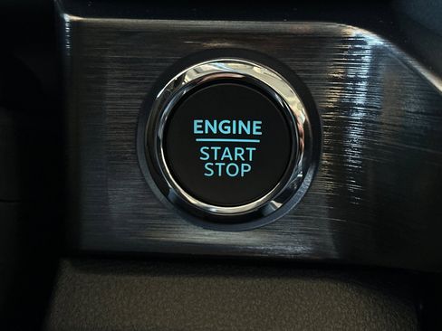 New 2025 Ford F250 Lariat w/ Lariat Ultimate Package image 21