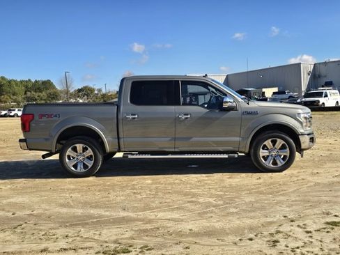 Used 2019 Ford F150 Lariat w/ Equipment Group 502A Luxury image 8