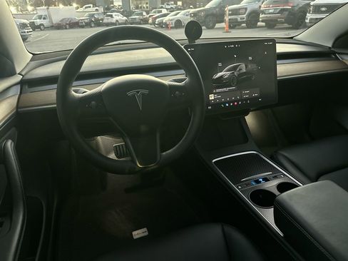 Used 2022 Tesla Model 3 Performance image 23