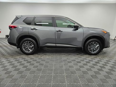 Used 2025 Nissan Rogue S image 7