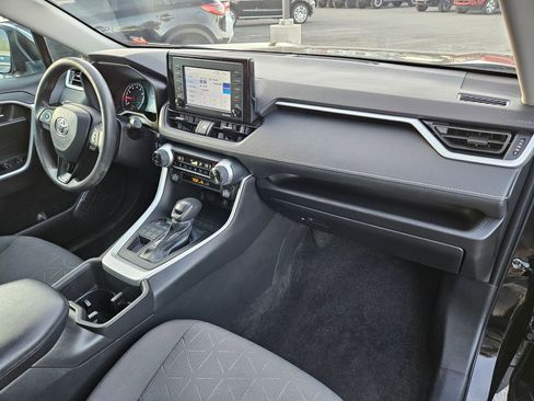 Used 2022 Toyota RAV4 XLE AWD/4WD image 33