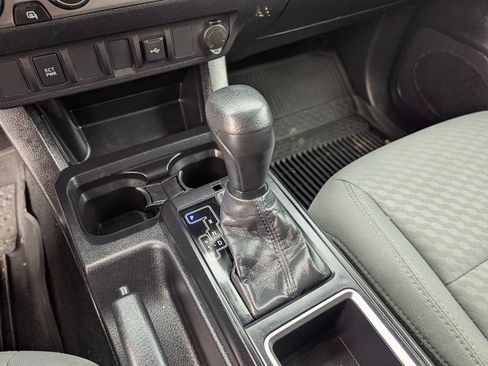 Used 2020 Toyota Tacoma 4x4 Double Cab image 14