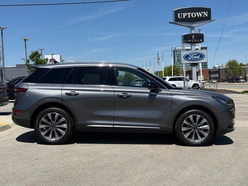Certified 2022 Lincoln Corsair Reserve w/ Equipment Group 201A AWD/4WD image 2