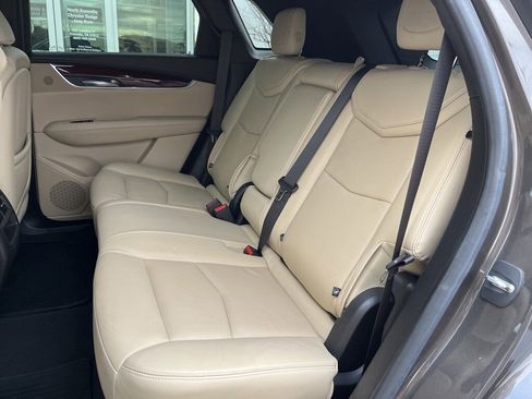Used 2019 Cadillac XT5 Luxury image 16