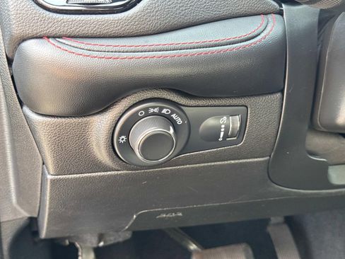 Used 2024 Dodge Durango GT AWD/4WD image 32
