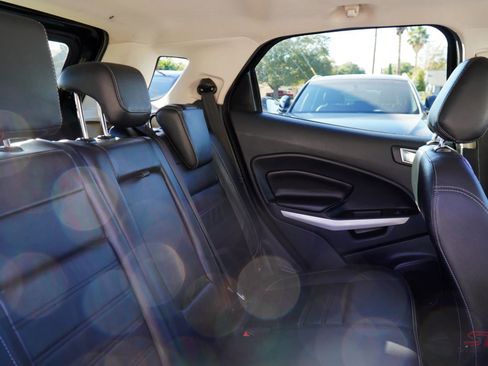 Used 2020 Ford EcoSport Titanium image 19