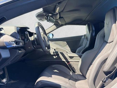 Used 2024 Chevrolet Corvette Stingray Convertible image 12